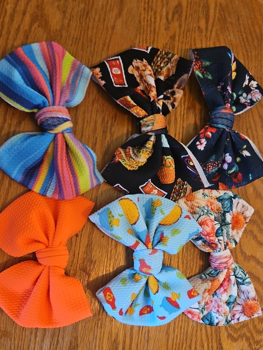 Tacos And Florals Bows On Clips